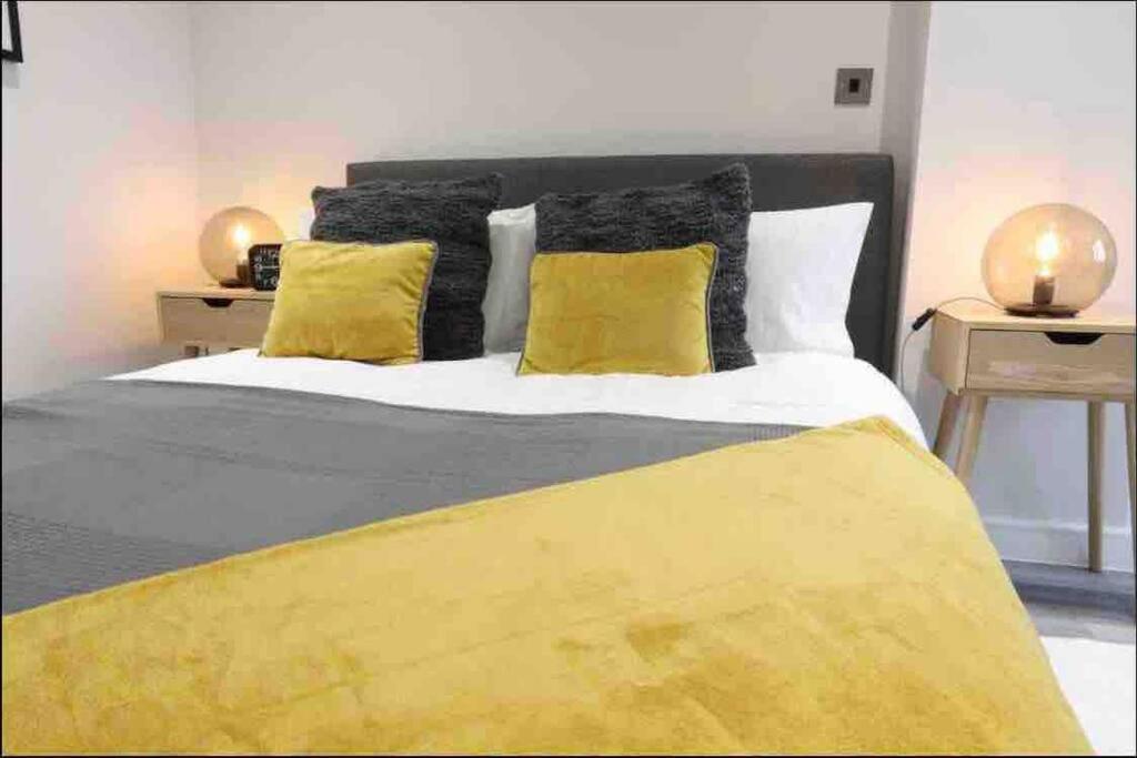 Entire Apartment / Nec / Resorts World / Birmingham Airport Sheldon  Kültér fotó